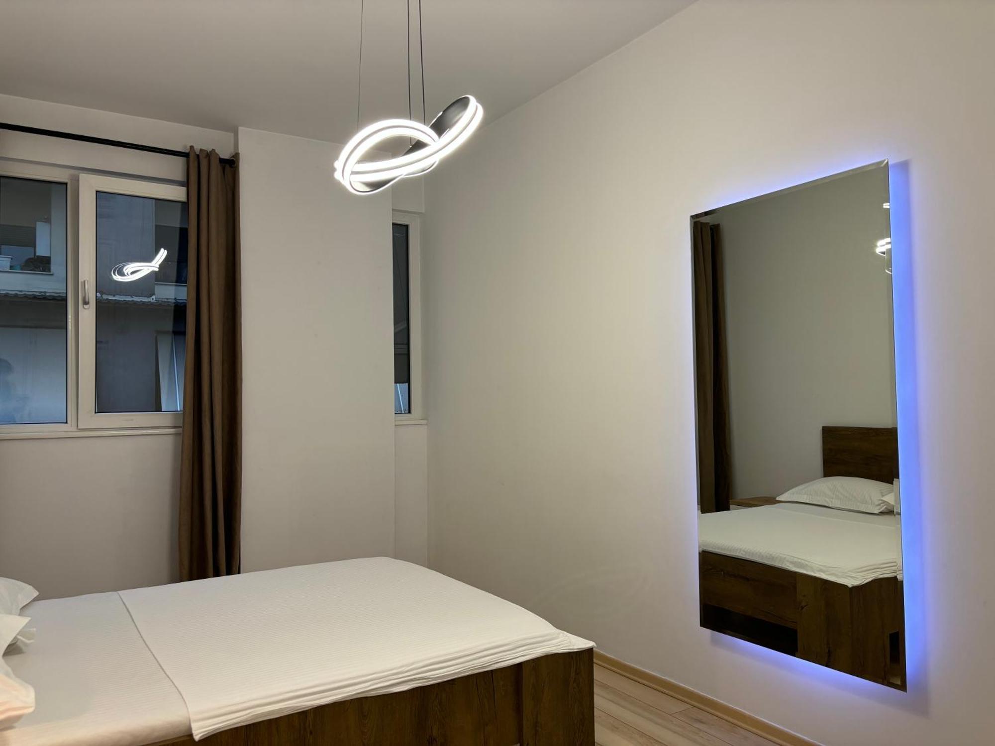 Tam Serviced 2Bdr Apartment City Center No6 Tiranë Luaran gambar