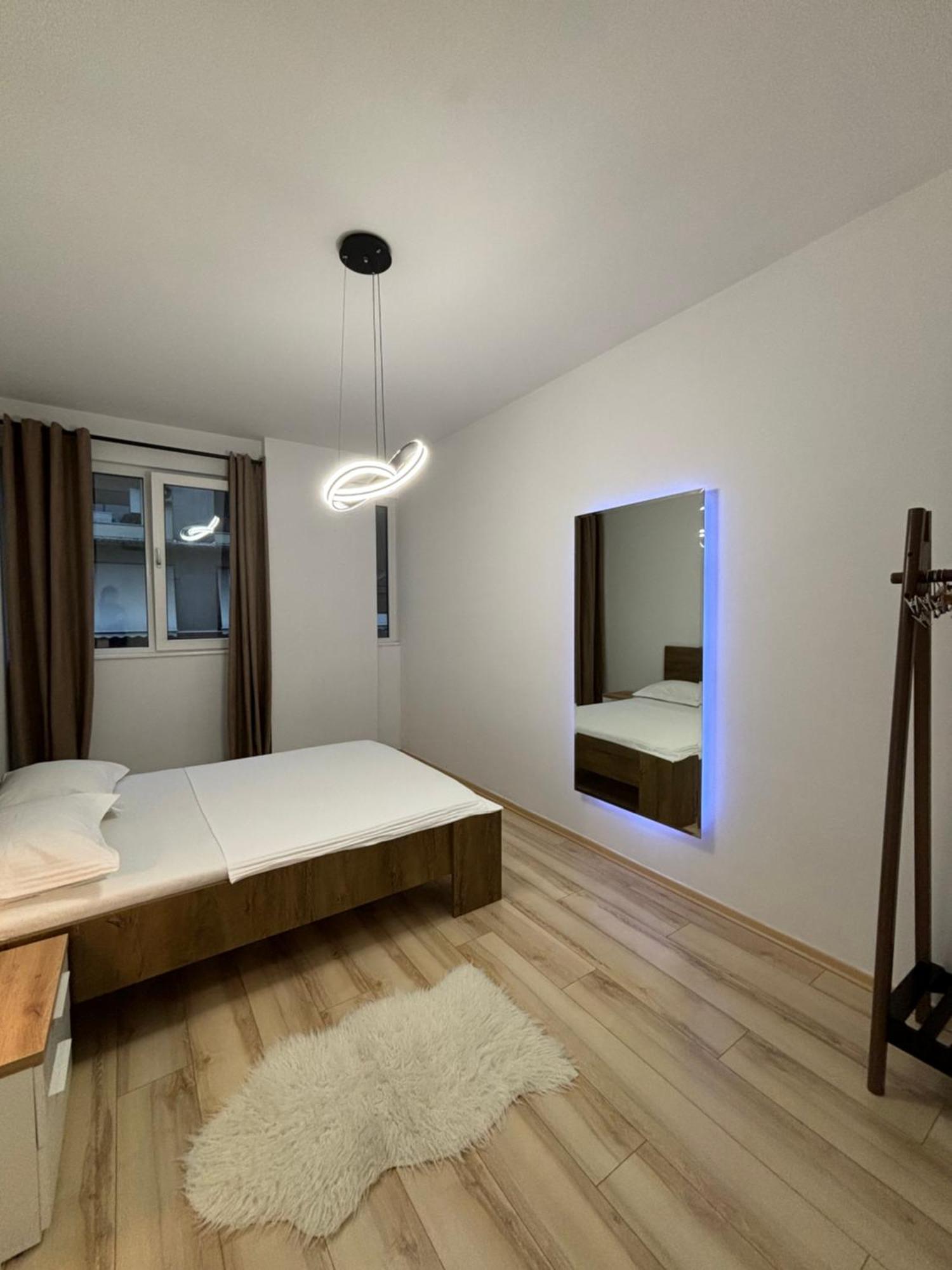 Tam Serviced 2Bdr Apartment City Center No6 Tiranë Luaran gambar
